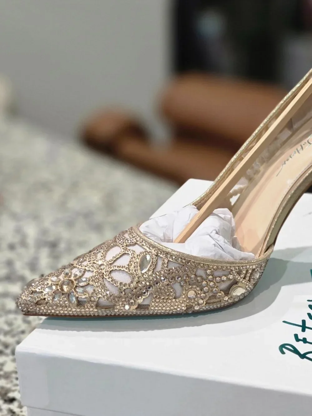 Betsey Johnson SB-CHIC Gold Crystal Heels – Size 11 – New in Box - Picture 4 of 6